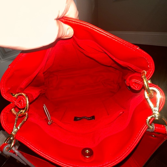 Liz Claiborne Vibrant Red Shoulder Bag - Picture 12 of 15